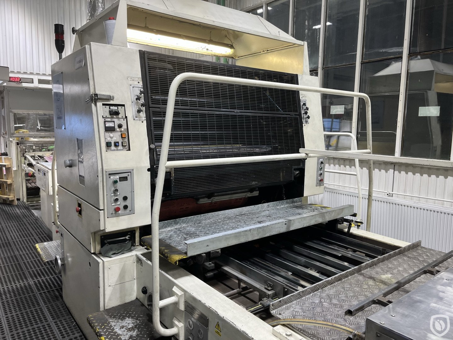 Crabtree 1290 tandem UV printing line