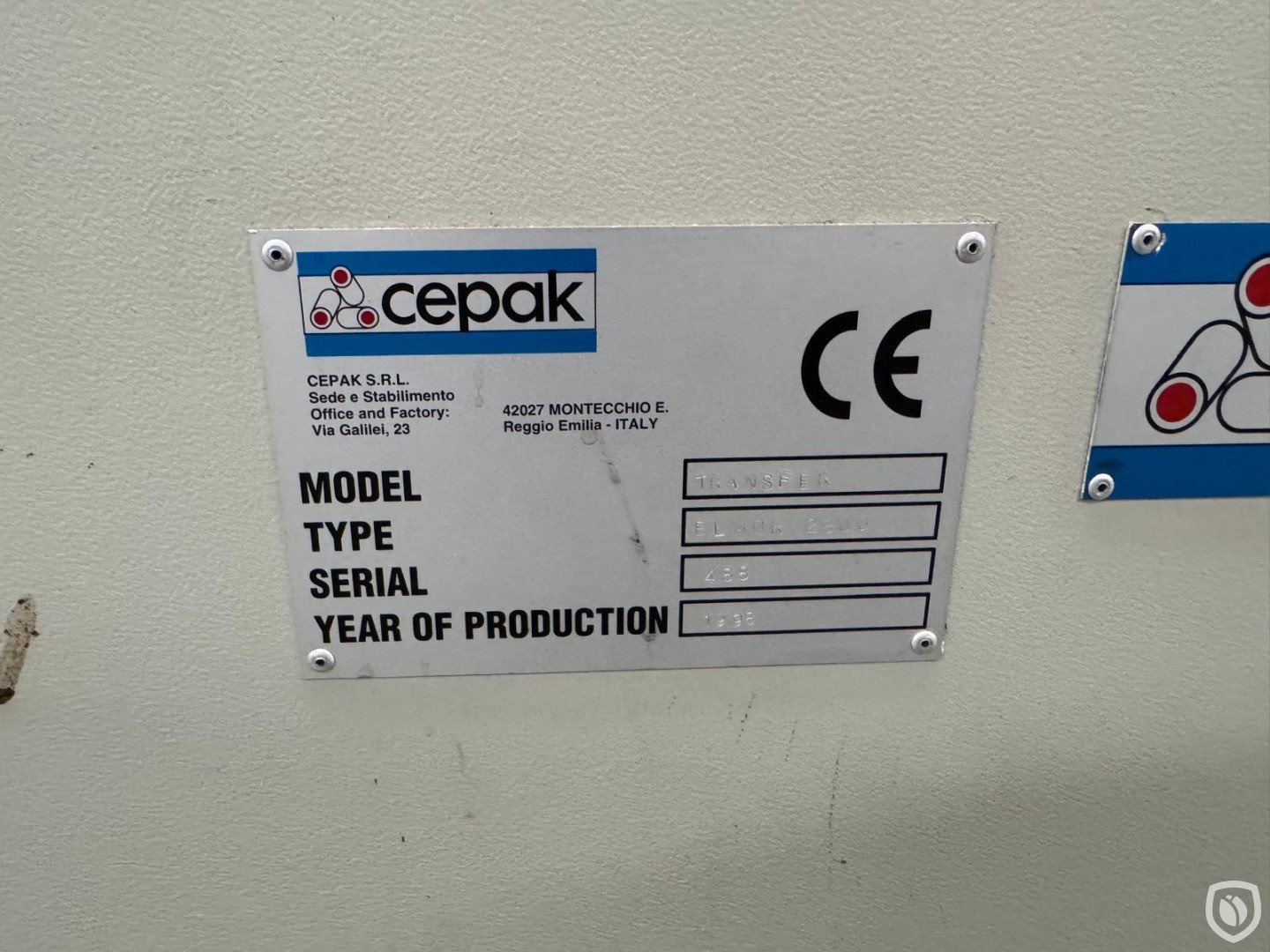 Machine plate
