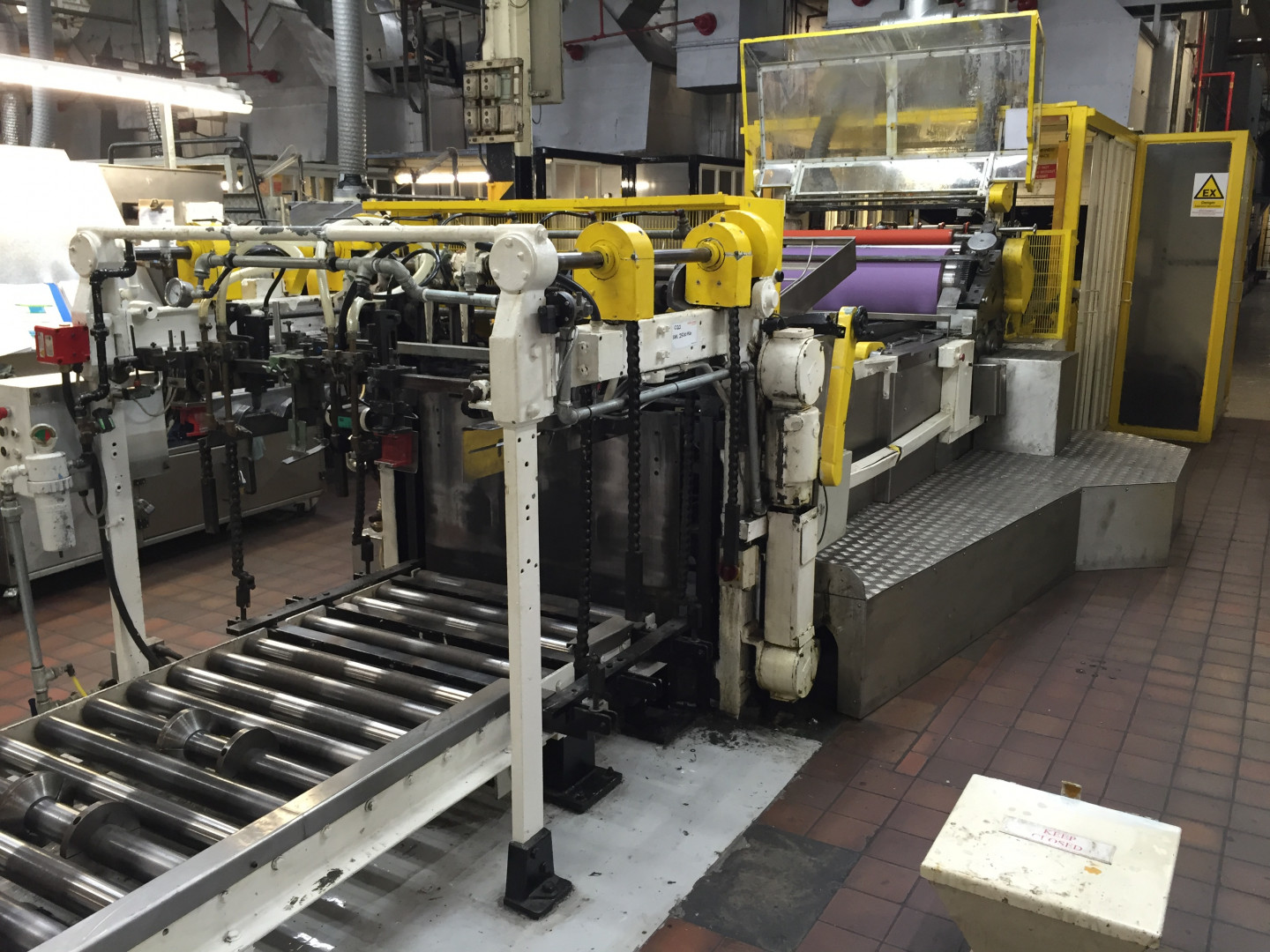 Ratcliff E varnish coating machine sheet feeder Cazander